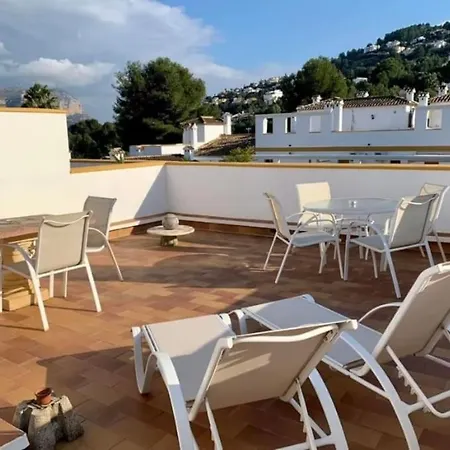 Charming 3-storey House At Residential Golf Muntanya la Sella