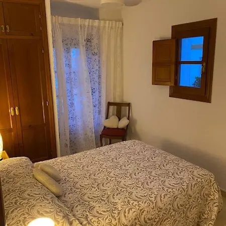 Charming 3-storey House At Residential Golf Holiday home